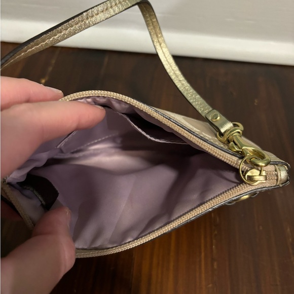 Coach Wristlet - vintage - Picture 2 of 3